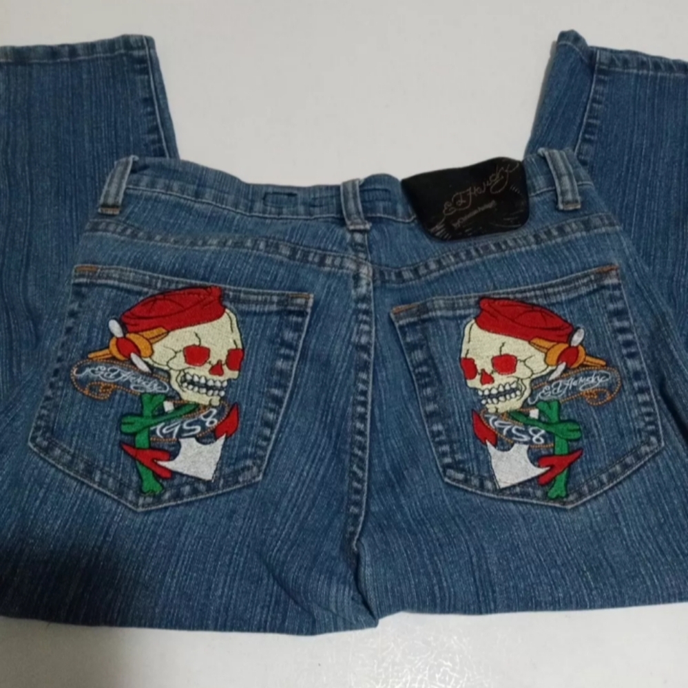 Women's Ed Hardy Capris size 5/6